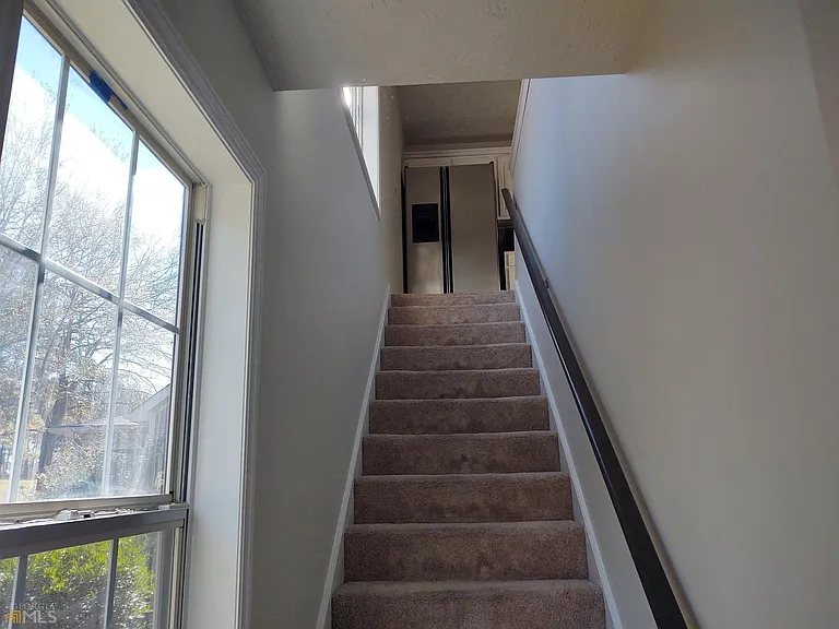 1467 Elders Mill Rd #ABOVE GARAGE APARTME — Photo 4