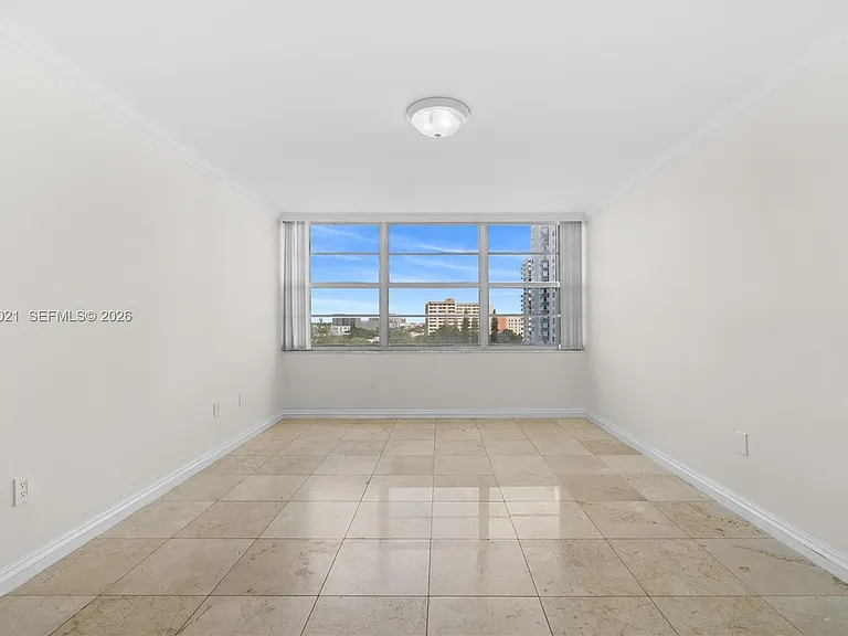 18011 Biscayne Blvd #902 — Photo 19