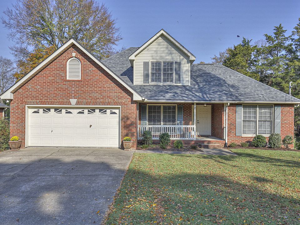 1st image of 310 Shadowood Dr