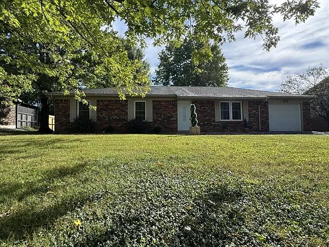 317 Madison Dr