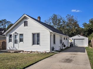 1525 Huron St, Niles, MI 49120