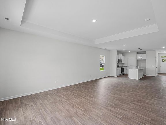 5th image of 920 Parkway Road #195