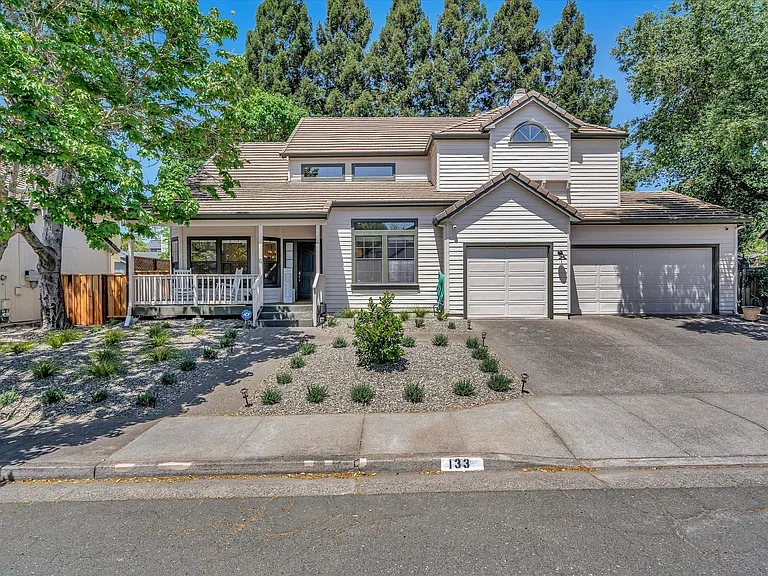 133 Madrid Way — Photo 42