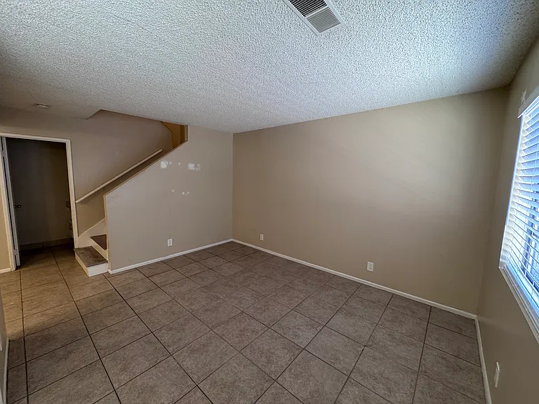 411 W Lambert Rd #421-4 — Photo 8
