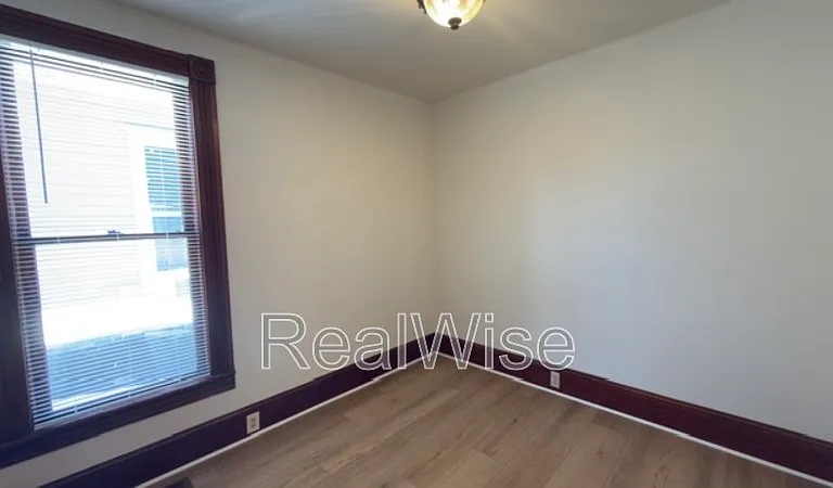 1416 SE Pine St — Photo 11