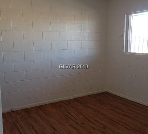 3rd image of 3720 Royal Crest St APT 26