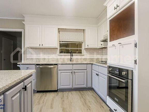 2nd image of 74 Cardinal Valley Dr