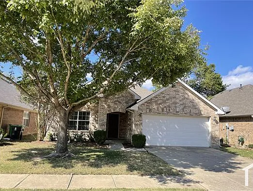 608 Creekside Dr — Photo 1