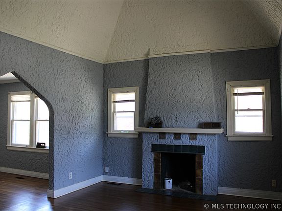 3rd image of 1536 S Atlanta Ave
