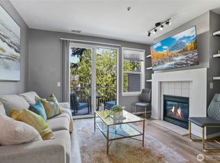 Bayview Townhomes, Kent, WA 98032