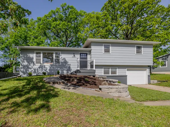 2620 White Gate Dr, Columbia, MO 65202