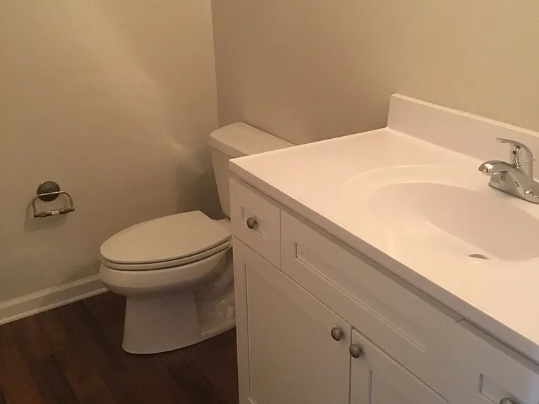815 Seabury Ct — Photo 24