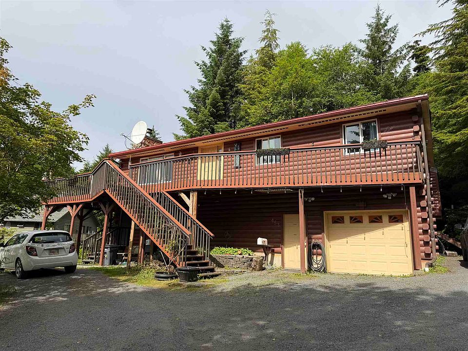 1st image of 453 Charteris St
