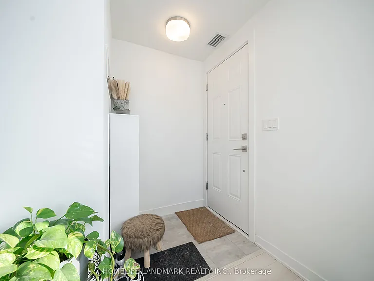4015 Hickory Dr #2 — Photo 3
