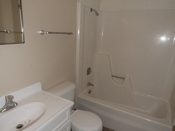 3rd image of 416-418 E Central St #416