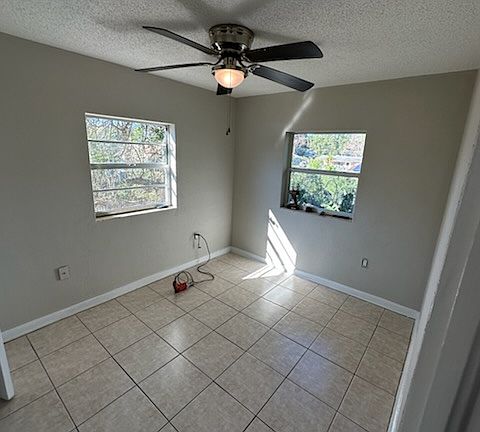 3rd image of 3125 Avenue S NW #C