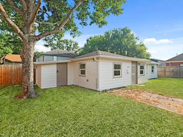 1909 1/2 4th St, Galena Park, TX 77547