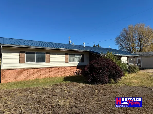 704 E 7th St, Scott City, KS 67871
