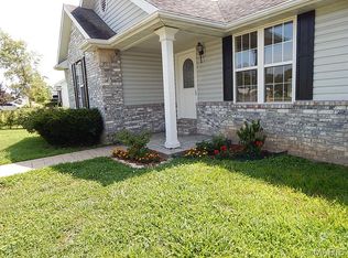 102 Summit Pass, Waynesville, MO 65583
