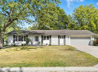 3502 Courtwood Dr, Fort Wayne, IN 46815