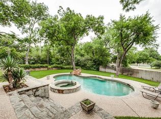 1240 Oakwood Dr, Hurst, TX 76053