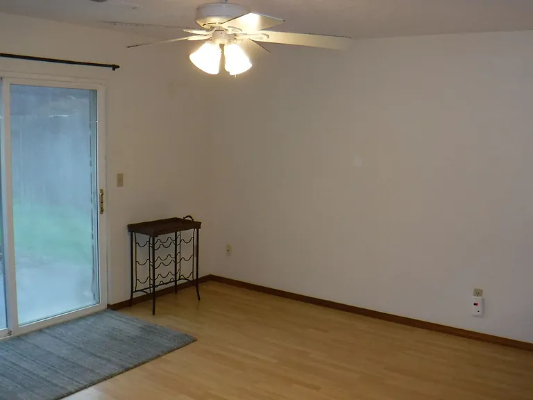 570 Velopa Ct — Photo 3