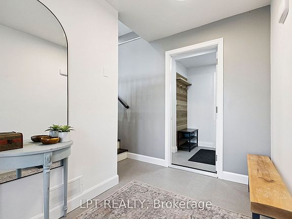 3rd image of 7429 Side Road 20