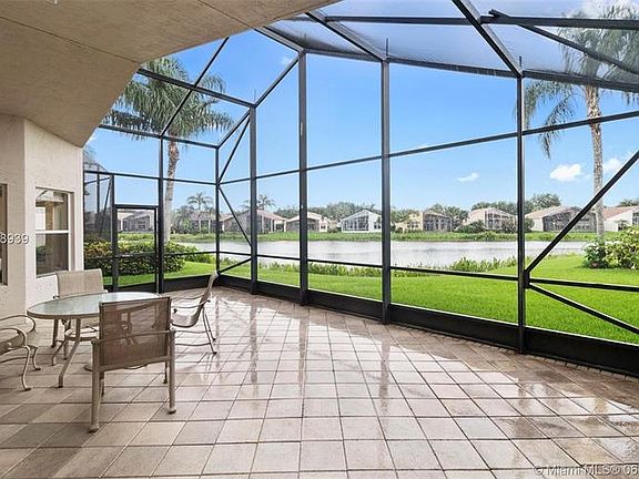 5th image of 13643 Morocca Lake Ln