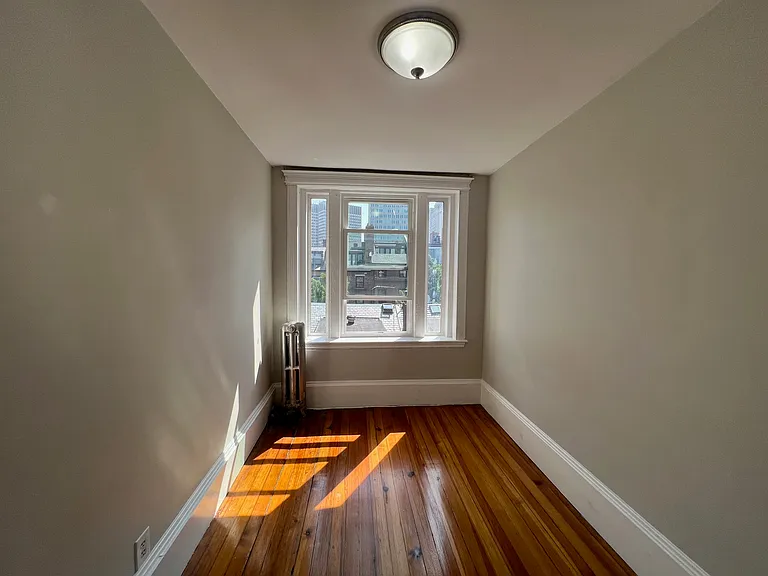 70 Joy St #10 — Photo 3