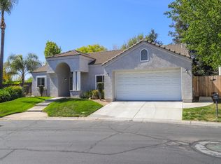 9463 N Whitehouse Dr, Fresno, CA