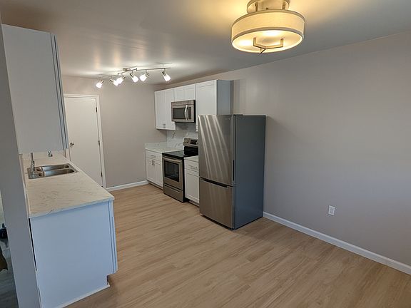 5th image of 20736 Williamson St #20736