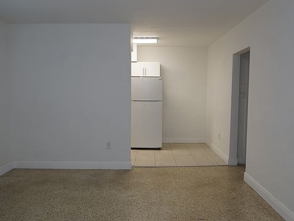 3rd image of 1800 SW 22nd Ave APT 6