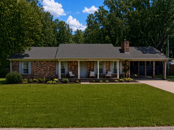 159 Hickory Hills Dr, Jackson, TN 38305