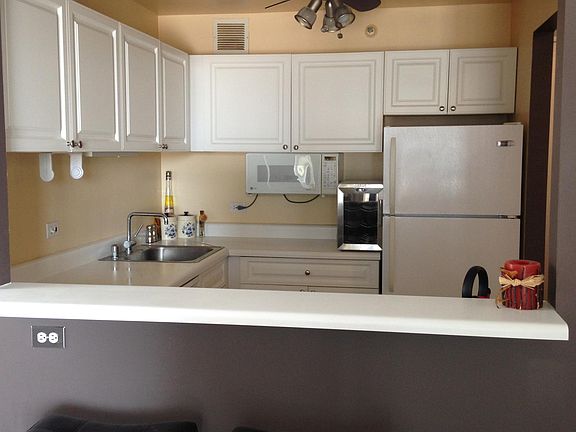 5th image of 3660 N Lake Shore Dr APT 509