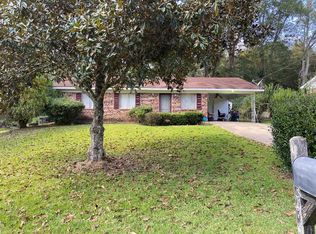 813 Graham St, Ellisville, MS 39437