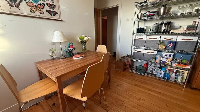 5 bed, 9999 sqft, $5,700 — Photo 3