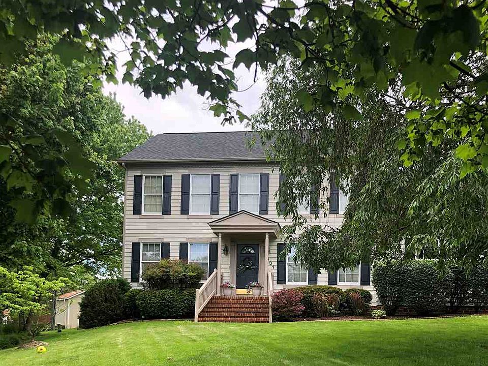 1st image of 431 Queen Anne Ct