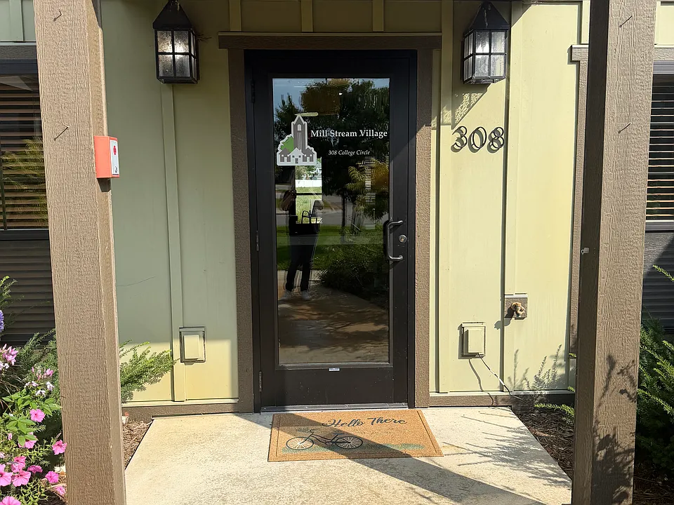 308 College Cir #5