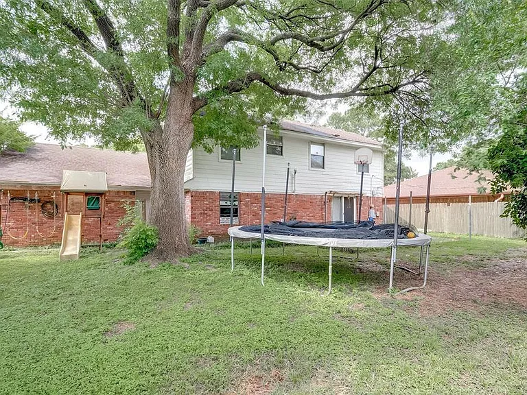 5917 Jason St — Photo 7