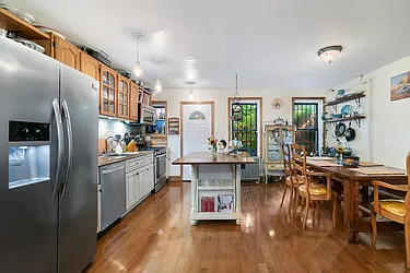 Rented by Triplemint