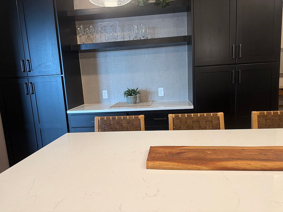 1st image of 300 Main Ave #611
