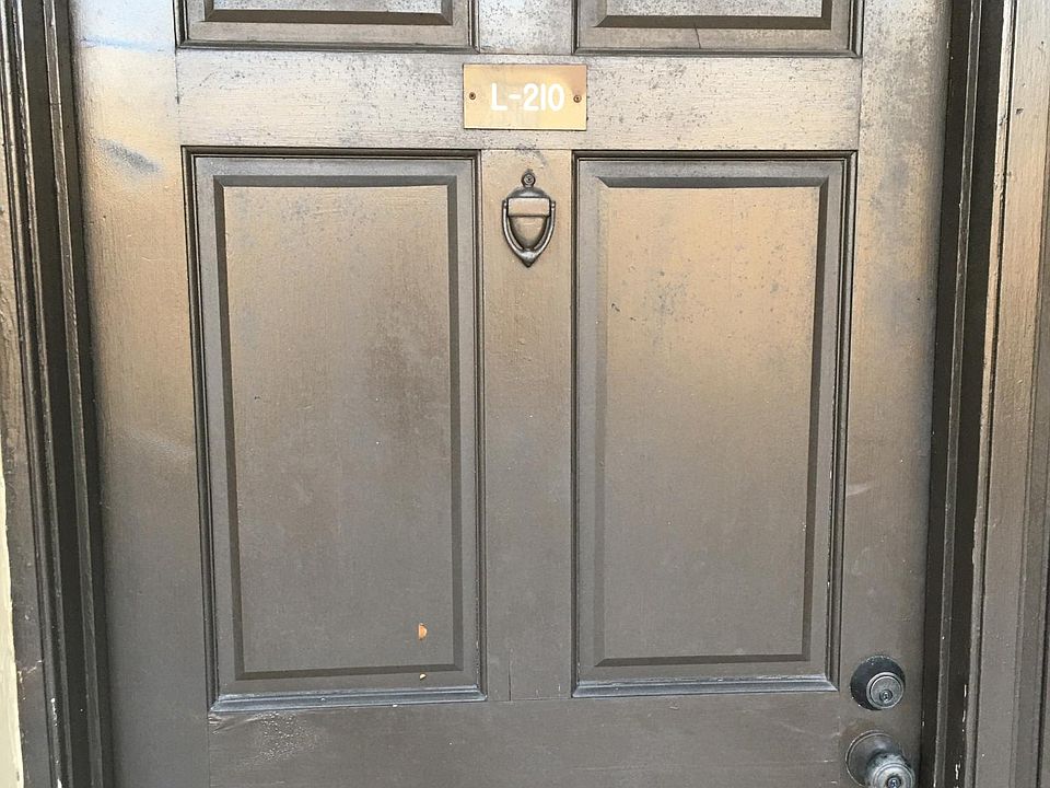 1st image of 210 NW 87th Ave #210