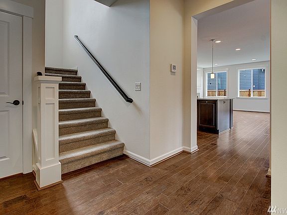 2nd image of 1537 246th Ave NE #3