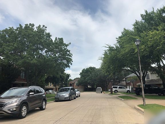 5th image of 611 Saint Andrews Pl
