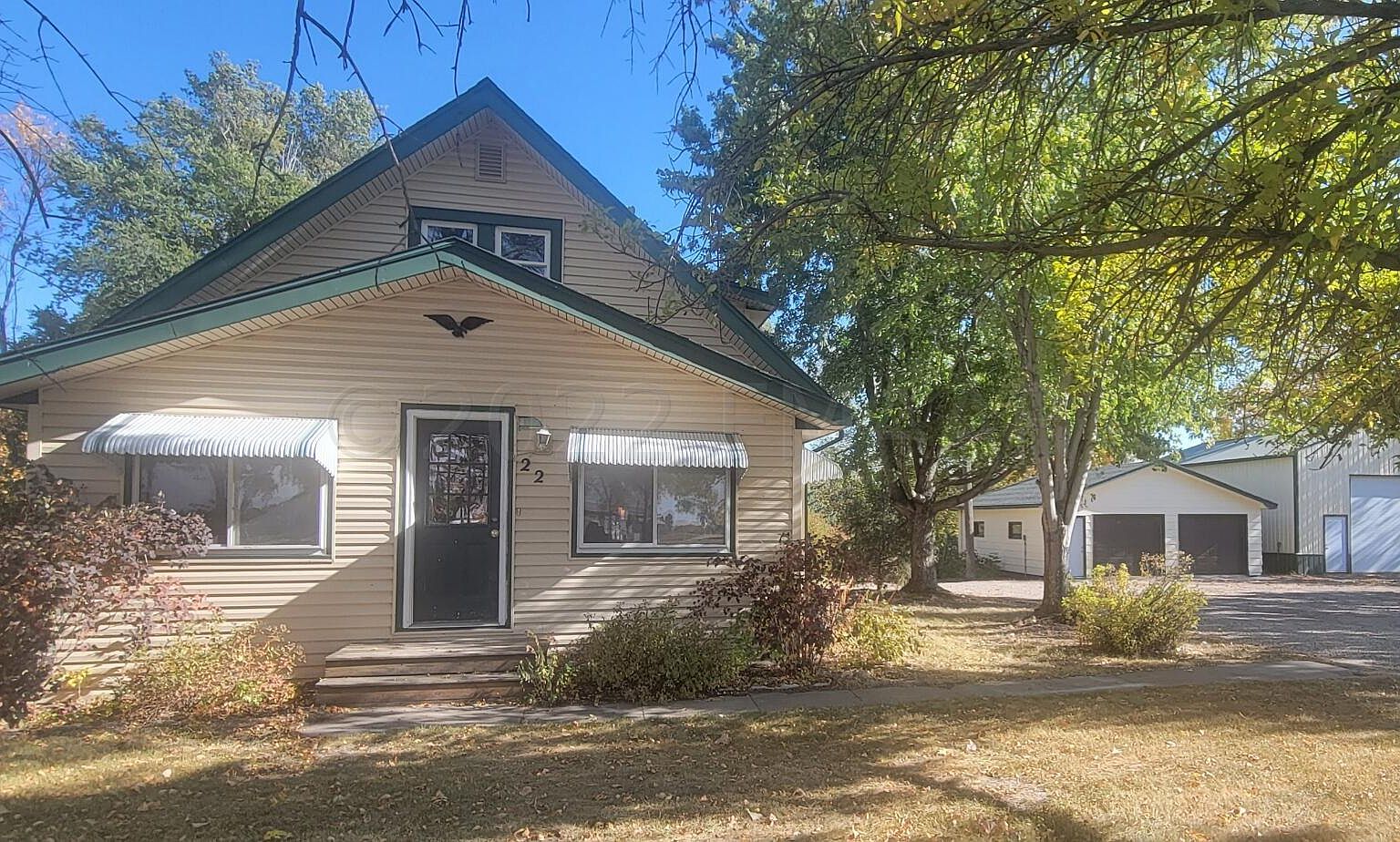 22 Main St, Milnor, ND 58060 Zillow