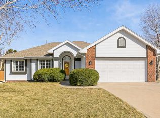 4005 N 208th St, Elkhorn, NE 68022