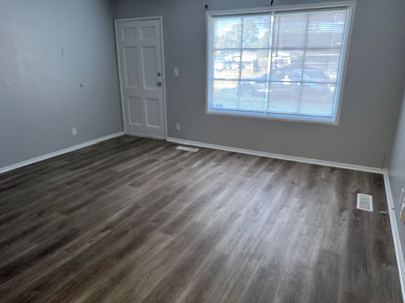 2nd image of 3601 Beasley Dr