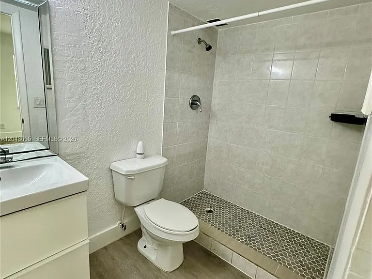 6201 N Falls Circle Dr #212 — Photo 14