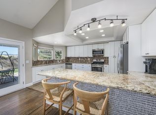 2410 Del Monte Dr, Fairfield, CA 94534