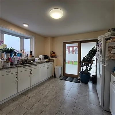 13 Sherman St #1